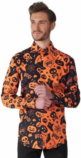 Préparez-vous pour Halloween avec notre chemise orange et noire ornée de citrouilles, têtes de mort et 'boo' !